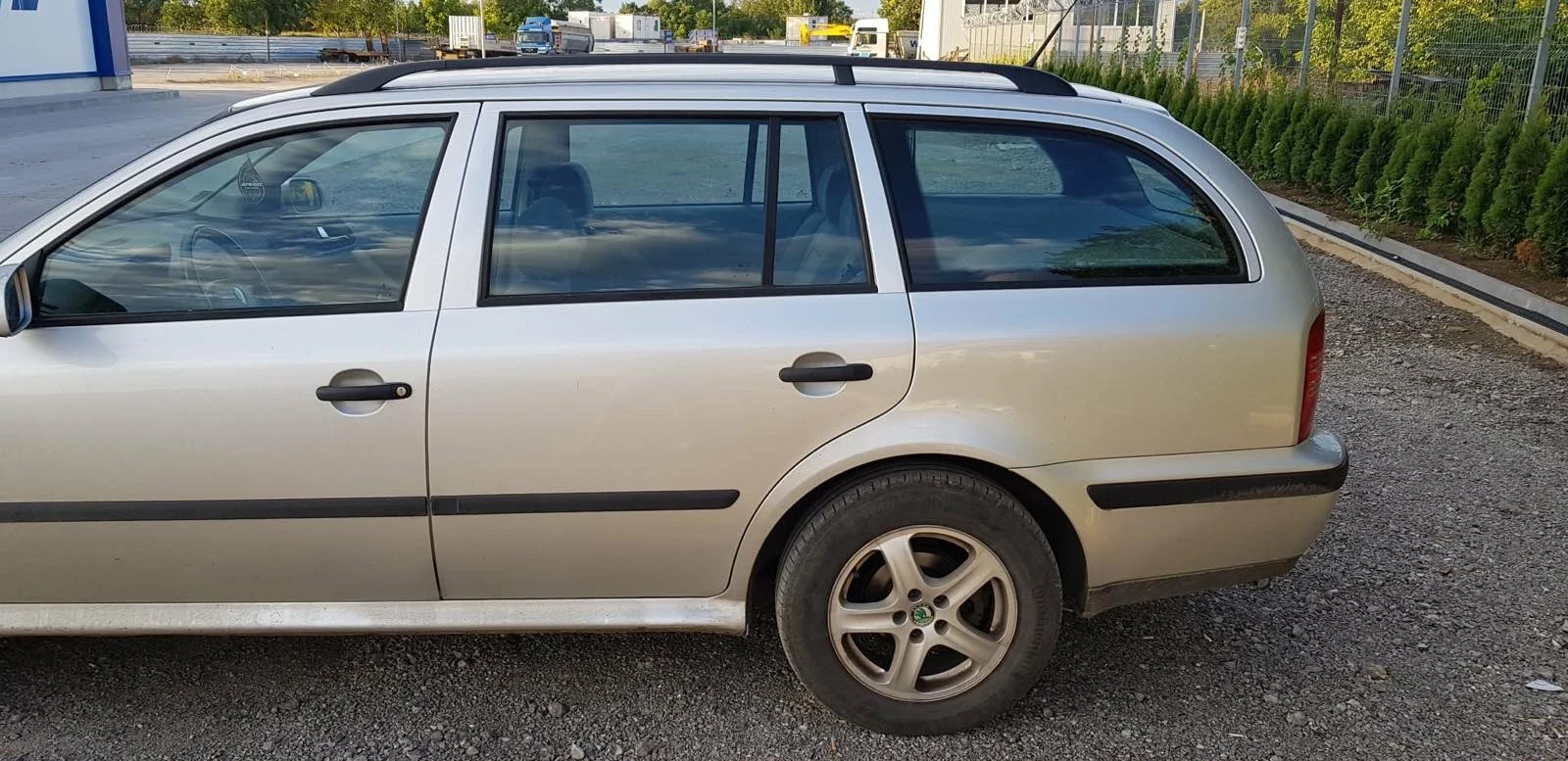 Skoda Octavia 2.0 бензин, снимка 10 - Автомобили и джипове - 54640442