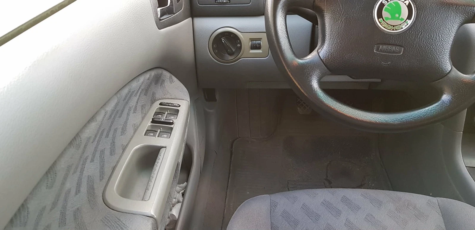 Skoda Octavia 2.0 бензин, снимка 12 - Автомобили и джипове - 54640442