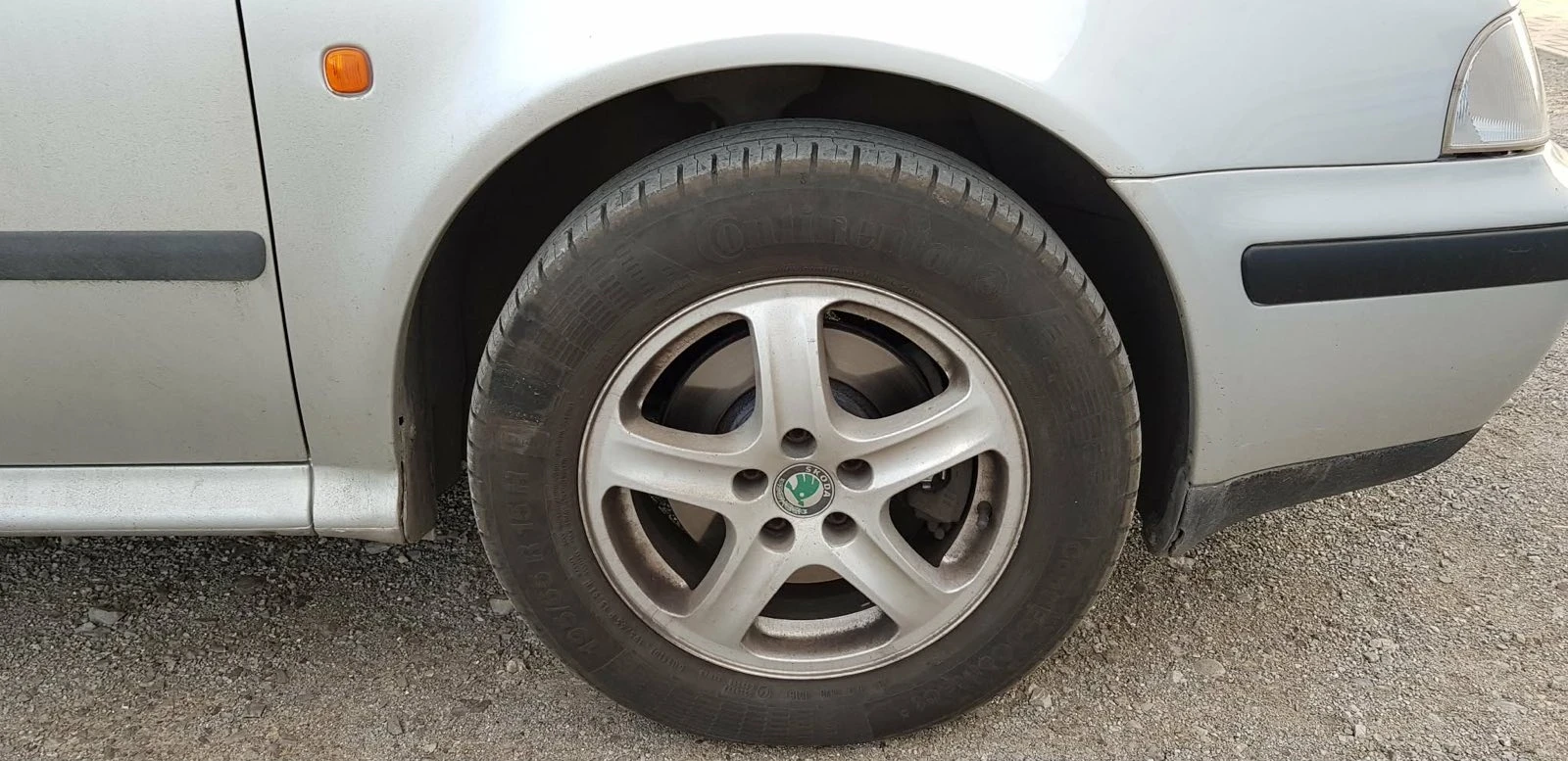 Skoda Octavia 2.0 бензин, снимка 3 - Автомобили и джипове - 54640442