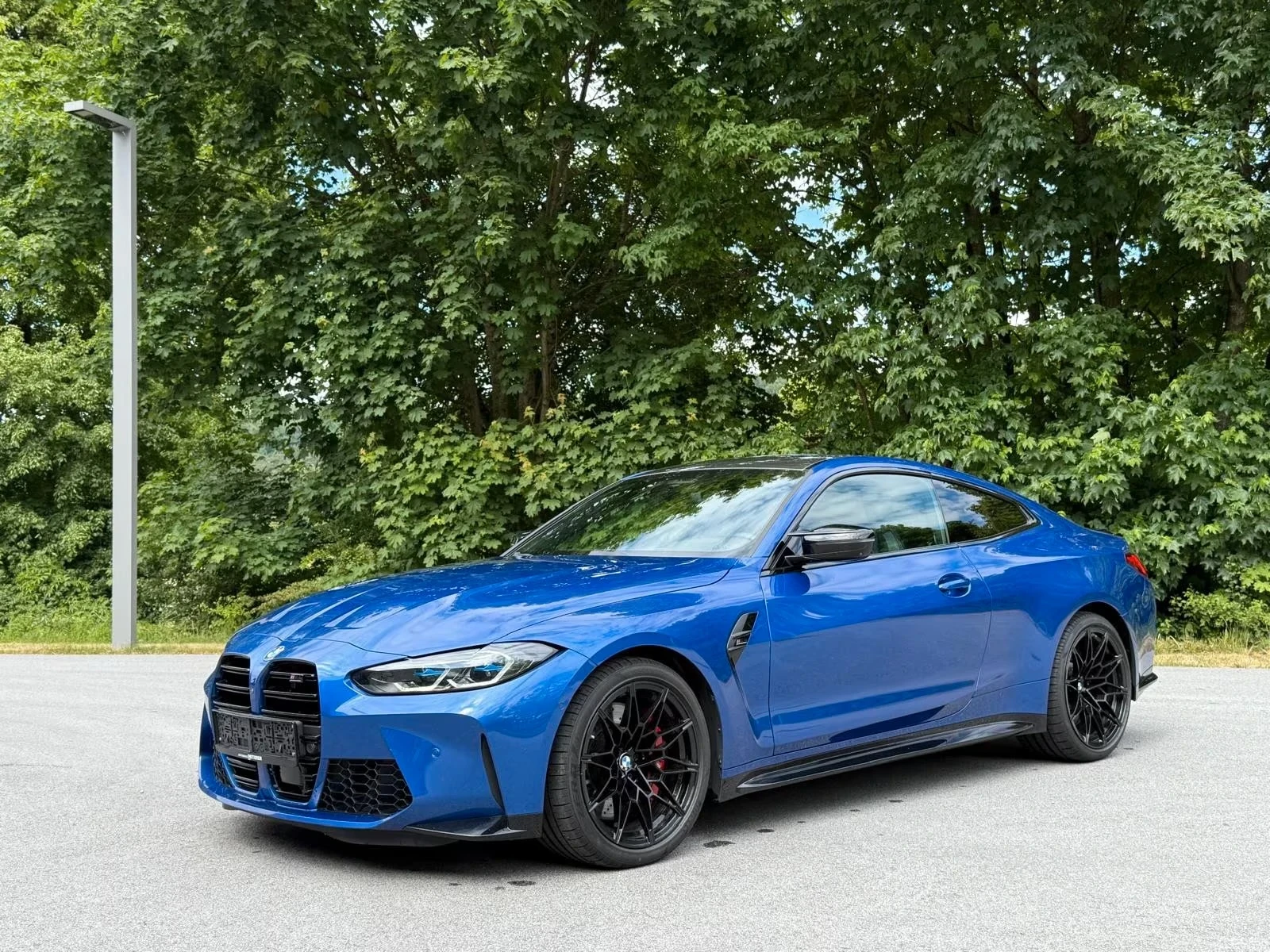 BMW M4 Coupe* xDrive* Competition* Carbo* Laser, снимка 2 - Автомобили и джипове - 54956631