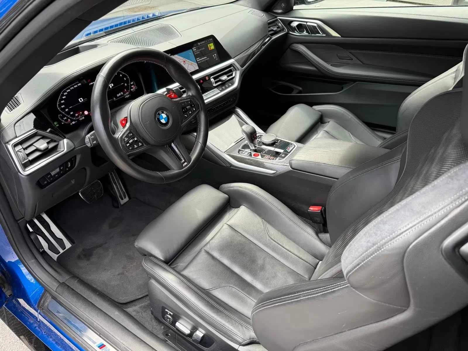 BMW M4 Coupe* xDrive* Competition* Carbo* Laser, снимка 6 - Автомобили и джипове - 54956631