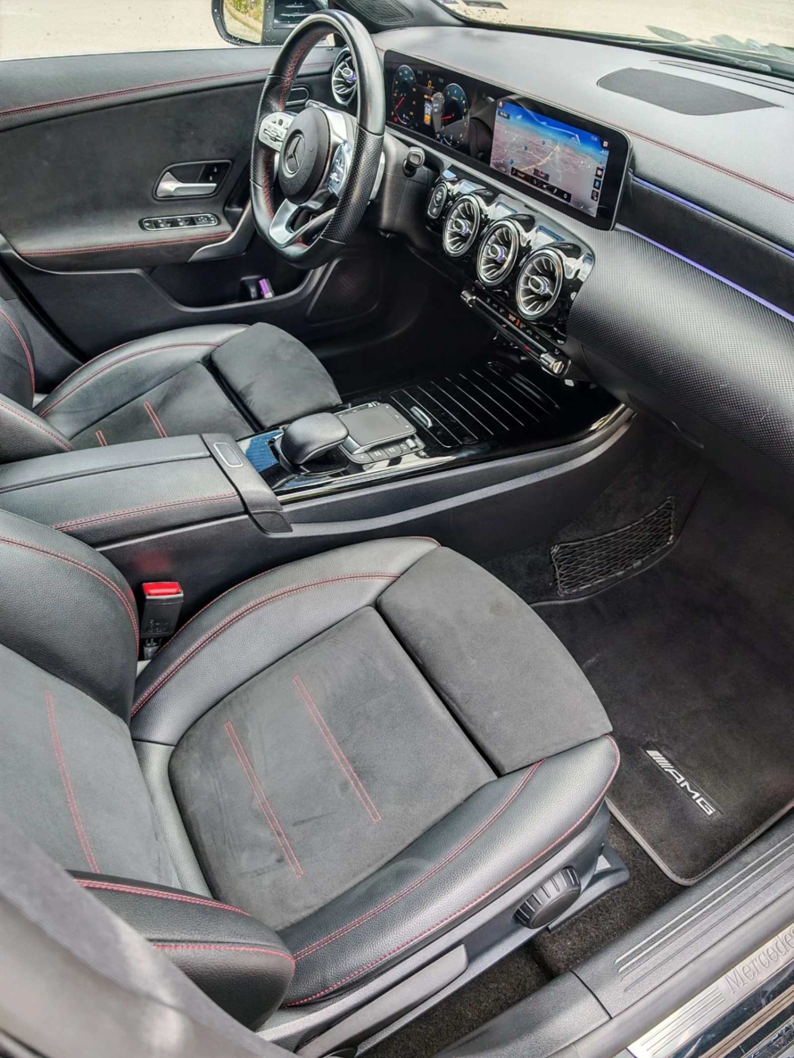Mercedes-Benz CLA 250 * CLA 250 AMG * 4-MATIC * 69000km * УНИКАТ * , снимка 11 - Автомобили и джипове - 55033116