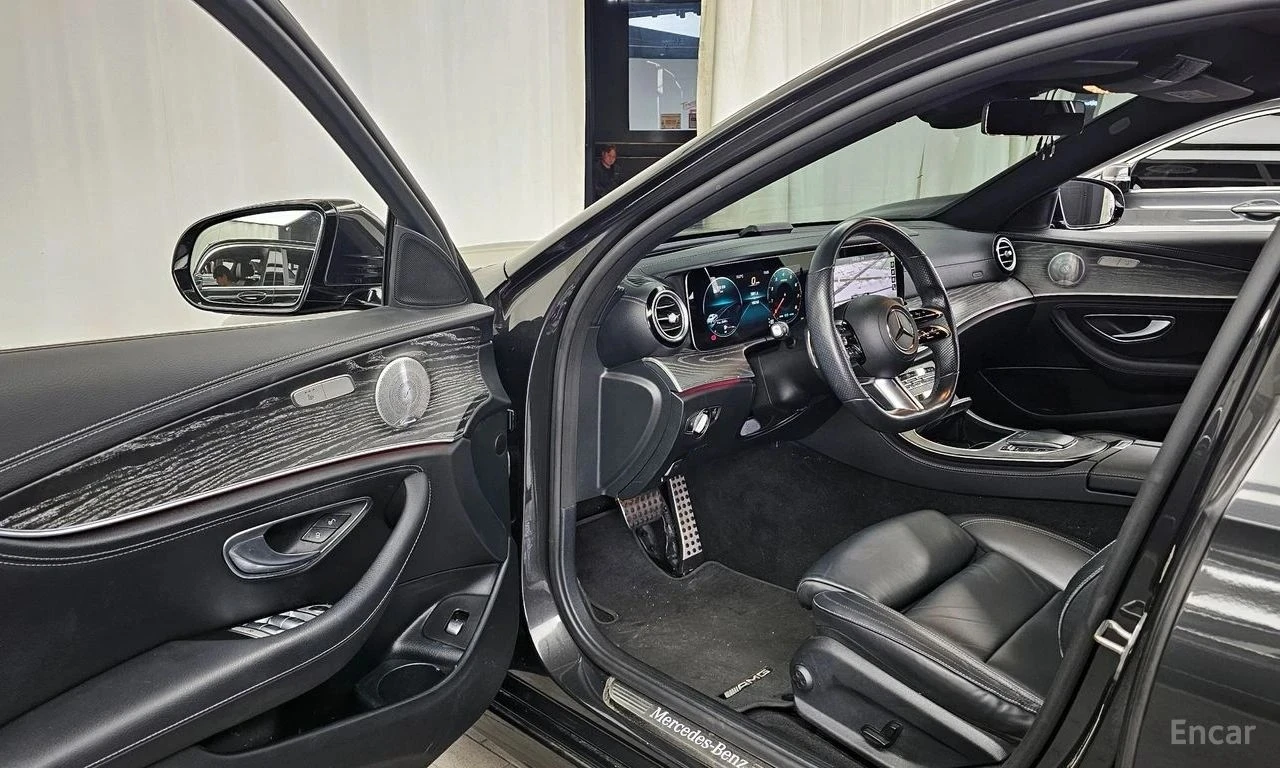 Mercedes-Benz E 350 BURMESTER/ПАНОРАМА/ДИСТРОНИК/360 КАМЕРИ, снимка 5 - Автомобили и джипове - 55463777