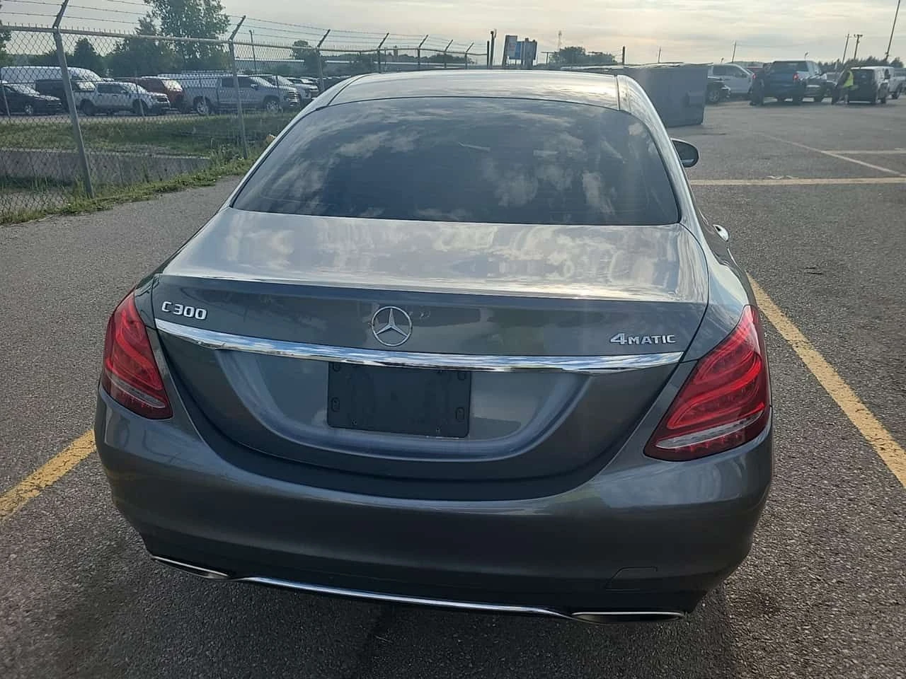 Mercedes-Benz C 300 4matic Sedan/CARFAX/ПАНОРАМА/ПОДГРЕВ/ПАМЕТ, снимка 4 - Автомобили и джипове - 55628363