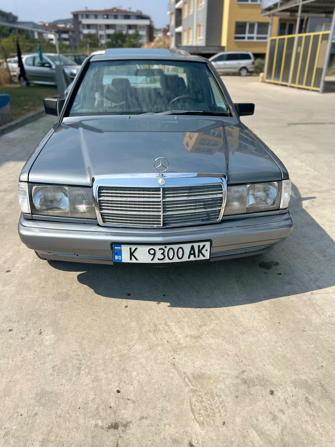 Mercedes-Benz 190 E190