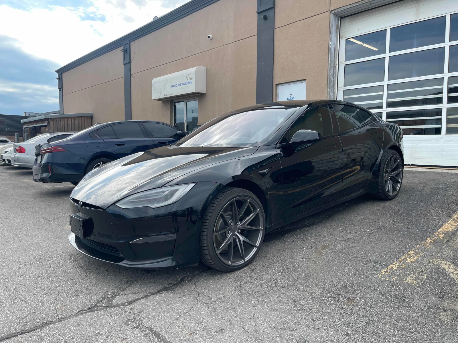 Tesla Model S Plaid | CARFAX | АВТОФИНАНСИРАНЕ