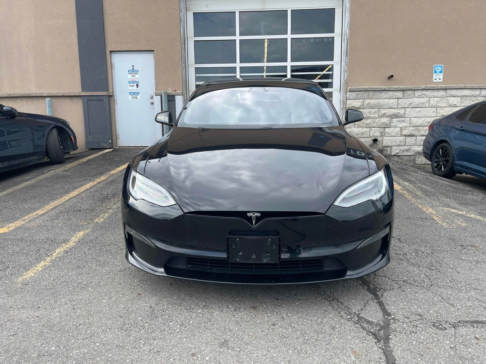 Tesla Model S Plaid | CARFAX | АВТОФИНАНСИРАНЕ, снимка 2 - Автомобили и джипове - 55960922