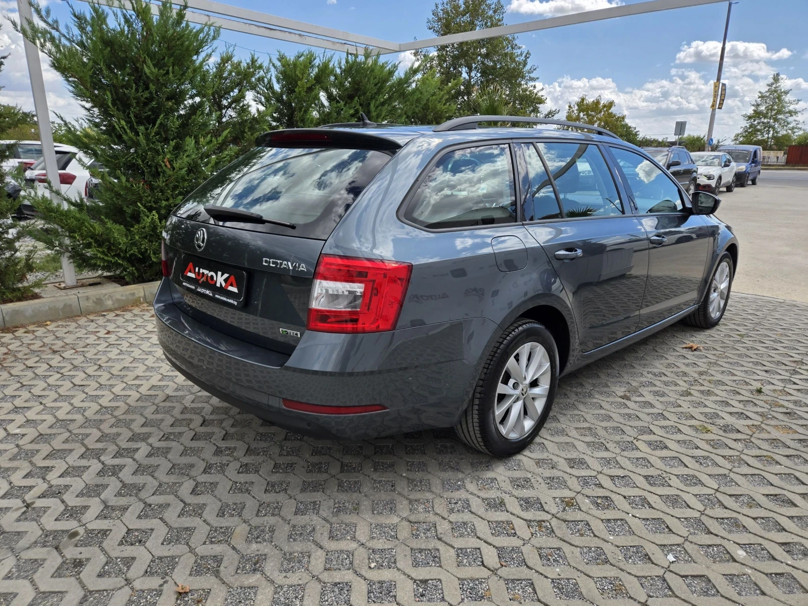 Skoda Octavia 1.5G-Tec-131кс= АВТОМАТ= CAR PLAY= DISTR= КАТО НОВ, снимка 3 - Автомобили и джипове - 55980727