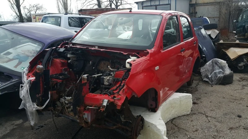 Daihatsu Terios На части, снимка 6 - Автомобили и джипове - 49147531