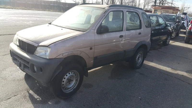 Daihatsu Terios На части, снимка 10 - Автомобили и джипове - 49147531