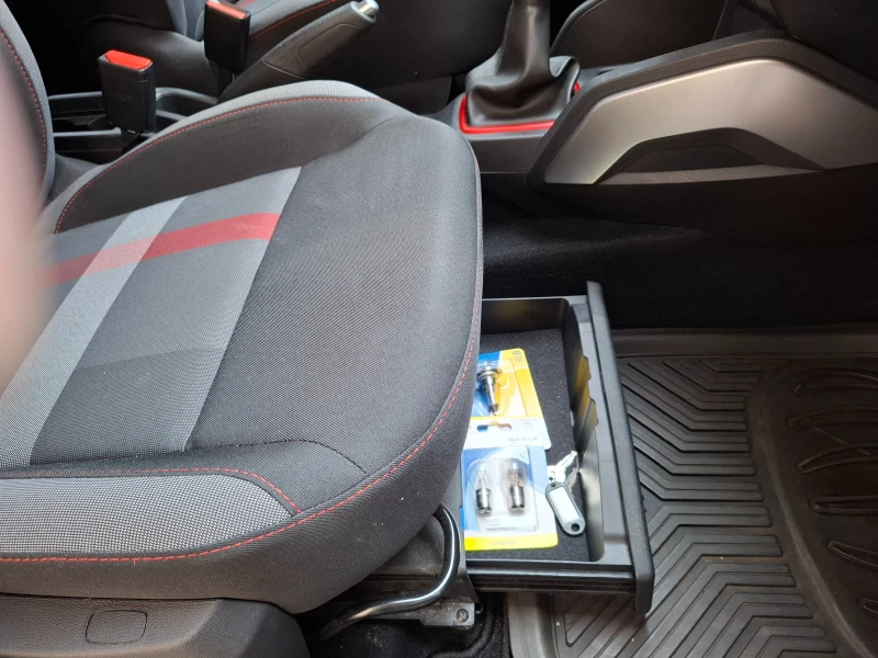 Dacia Duster RedLine, снимка 7 - Автомобили и джипове - 52669373