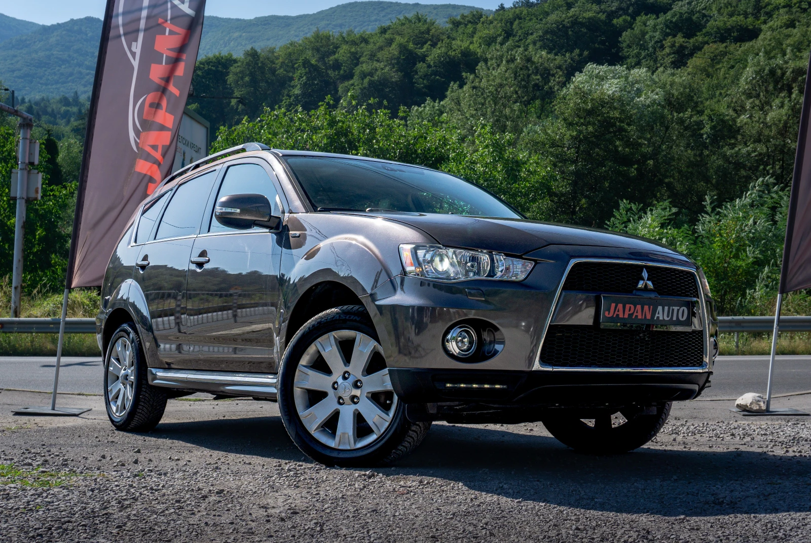 Mitsubishi Outlander 2.2 DI-D 4WD С ГАРАНЦИЯ! MНОГО ДОБРО СЪСТОЯНИЕ!  - изображение 3