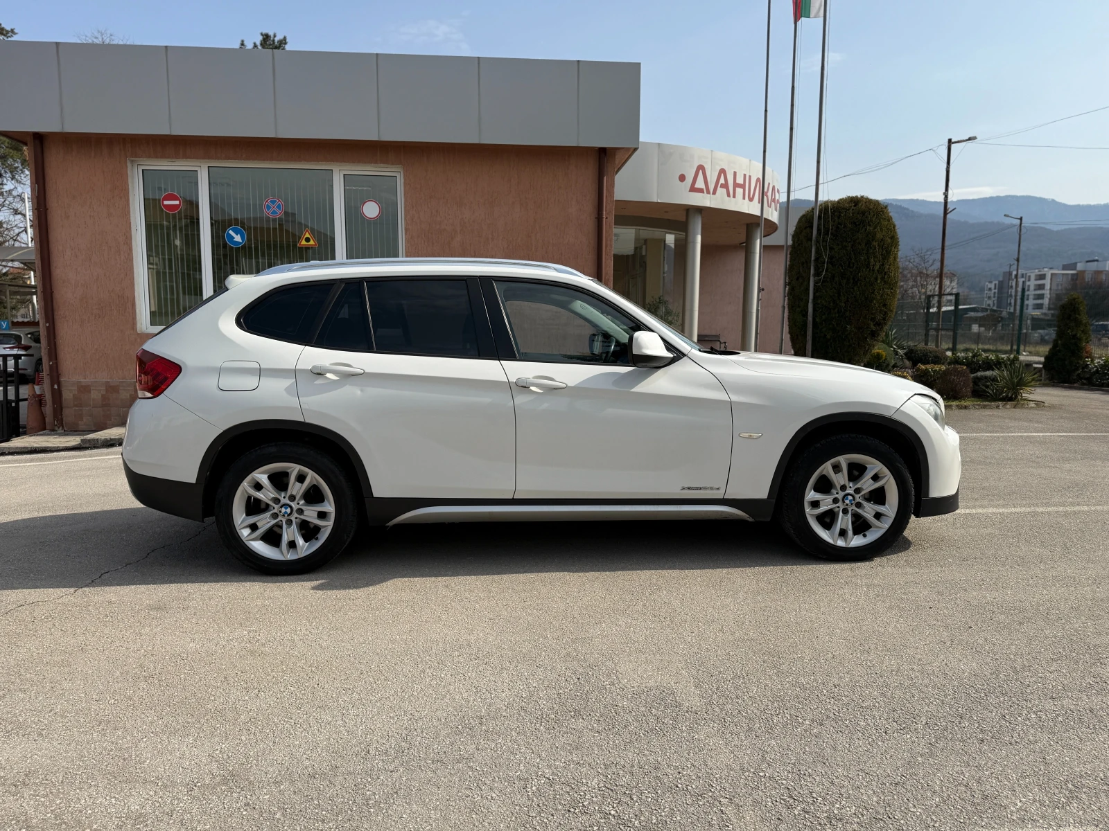 BMW X1 2.0 Xdrive, снимка 5 - Автомобили и джипове - 53712132