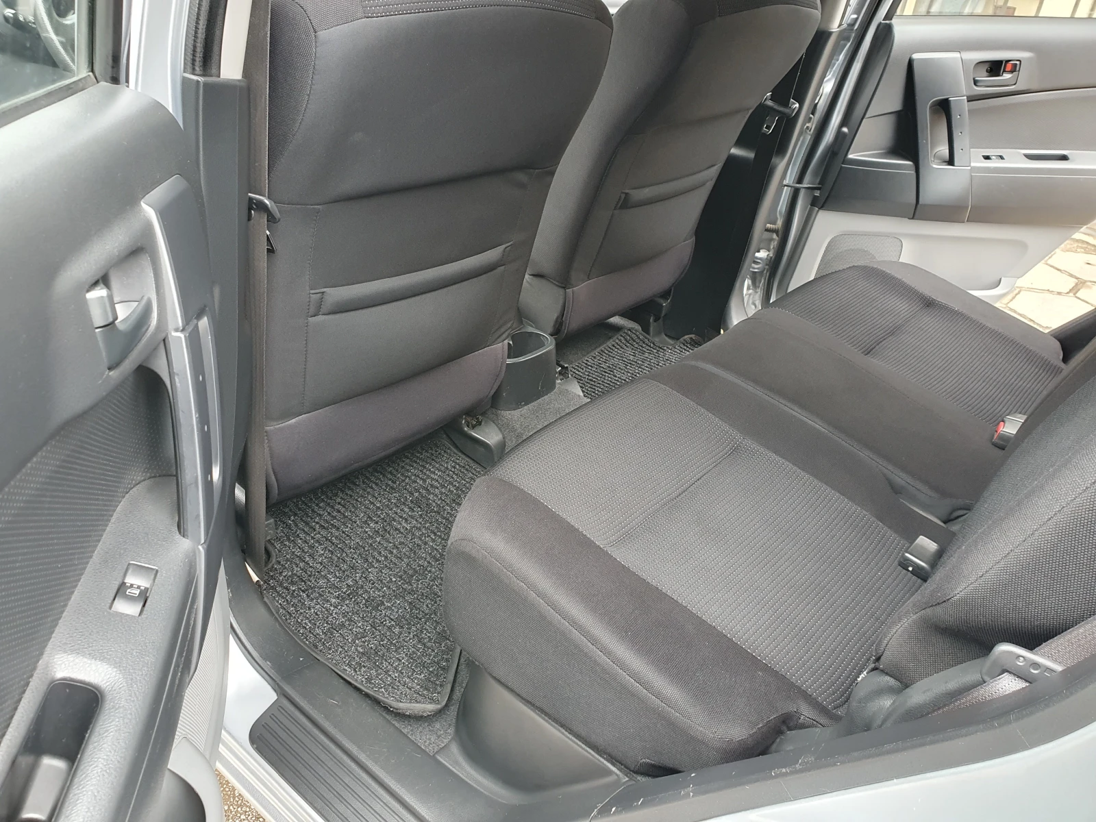 Daihatsu Terios 1.3 БЕНЗИН/ГАЗ 4Х4, снимка 11 - Автомобили и джипове - 54028929