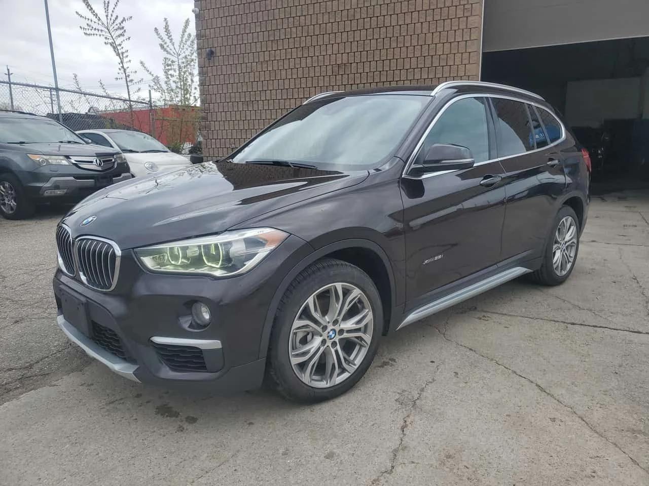 BMW X1 * xDrive28i * ПАНОРАМА* ПОЕГРЕВИ* 