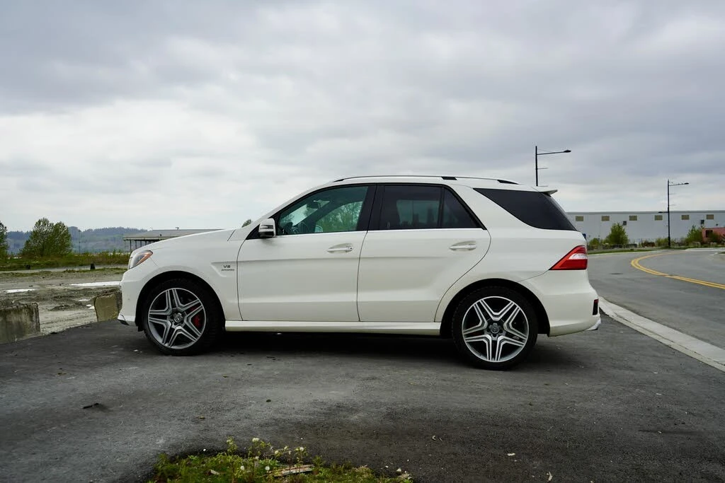 Mercedes-Benz ML 63 AMG DISTRONIC/4MATIC/KEYLESS/ОБДУХВАНЕ, снимка 8 - Автомобили и джипове - 54552884