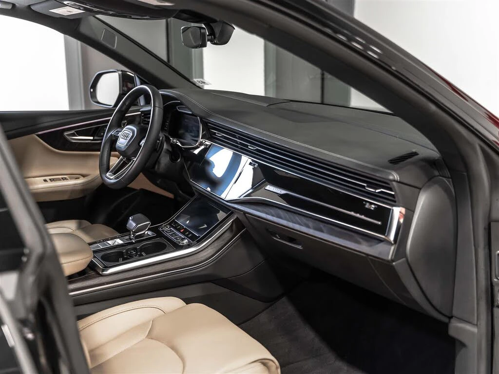 Audi Q8 TECHNIK 55 TFSI S-LINE| BANG&OLUFSEN| MATRIX| ПАНО, снимка 8 - Автомобили и джипове - 54883463