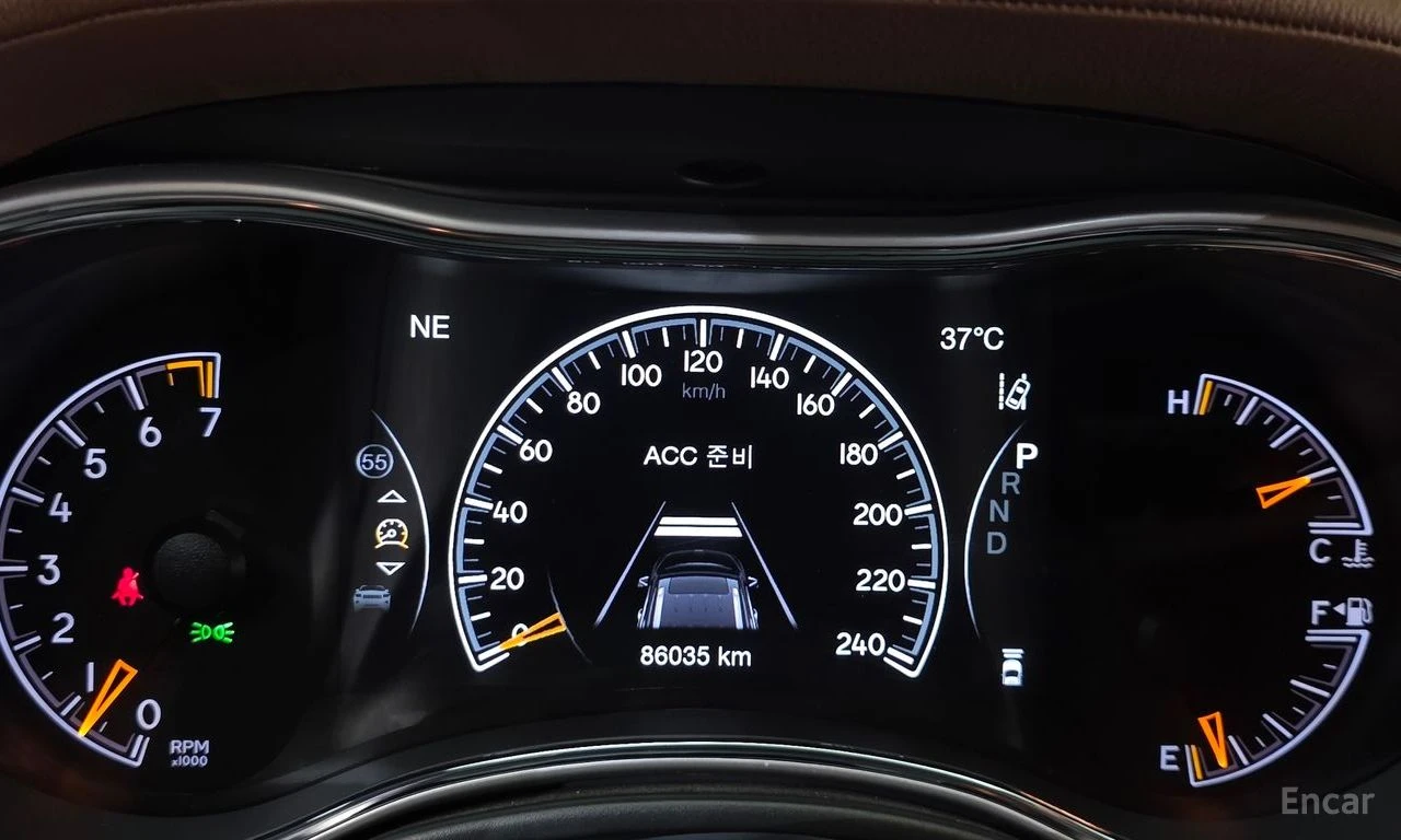 Jeep Grand cherokee 3.6* V6* 8ZF* SUMMIT* ДИСТРОНИК* ОБДУХВАНЕ* LANE* , снимка 12 - Автомобили и джипове - 55638809