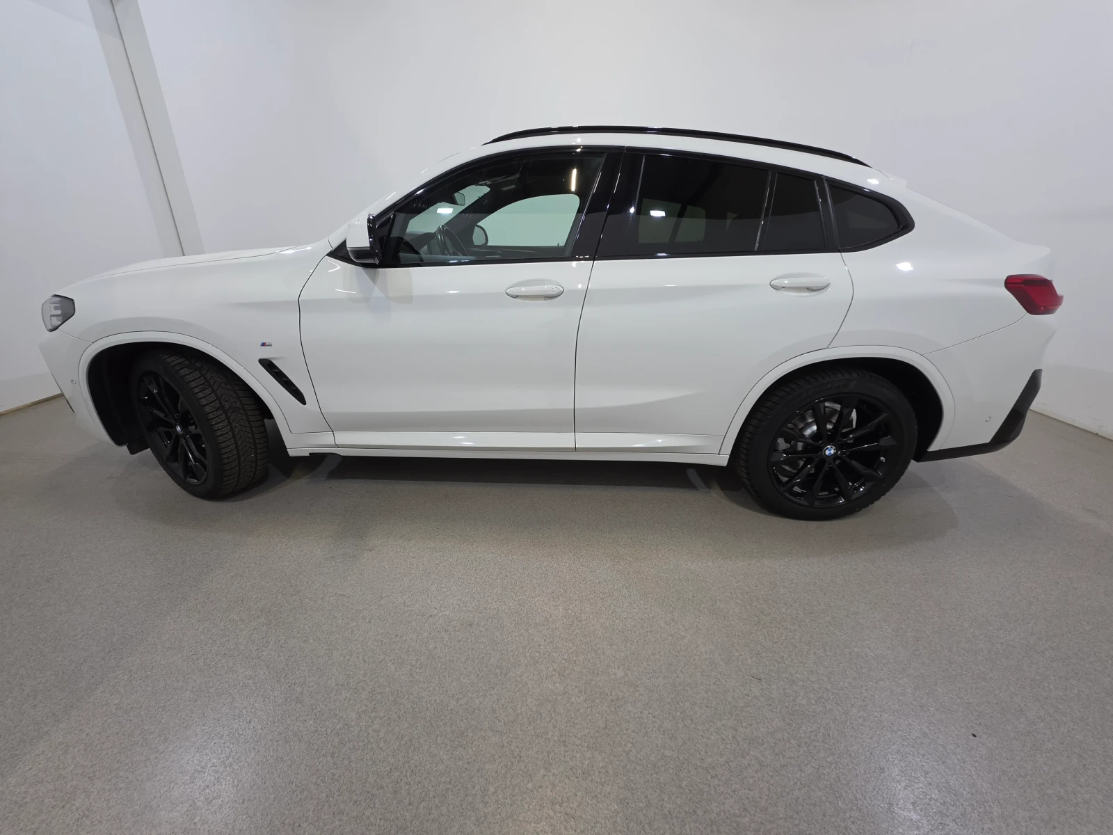BMW X4 xDrive20d Mild-Hybrid M-Sport, снимка 6 - Автомобили и джипове - 56085245