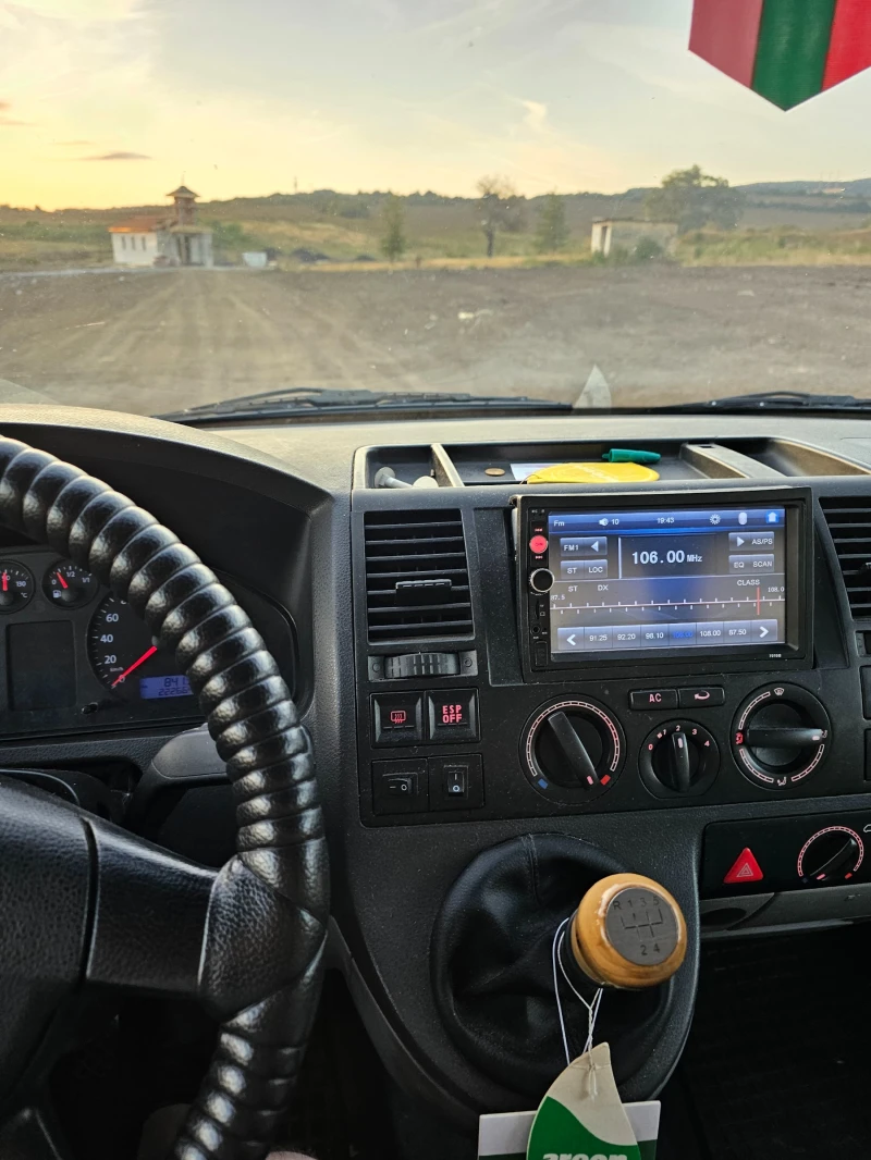 VW Transporter, снимка 4 - Бусове и автобуси - 51977179