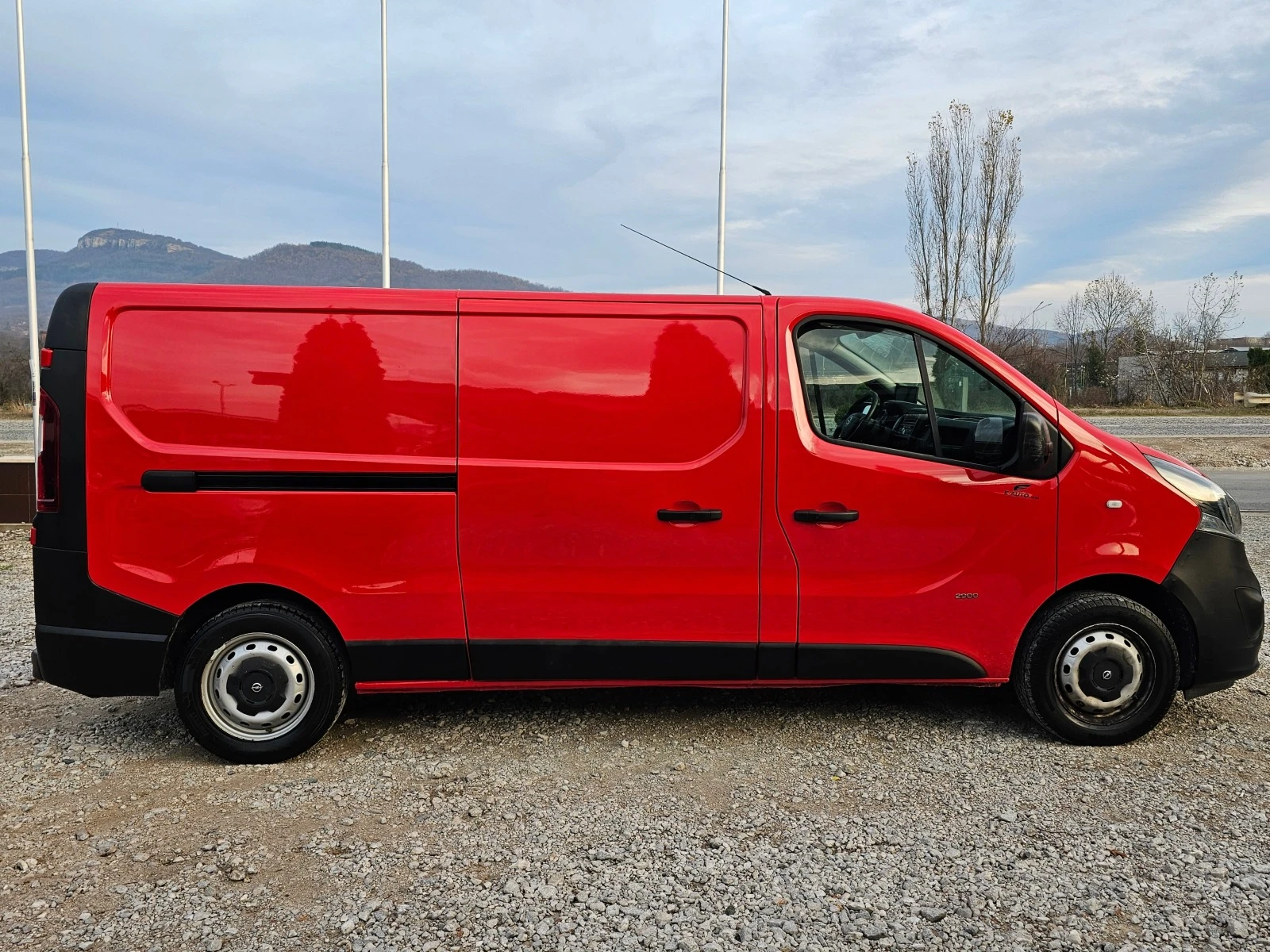 Opel Vivaro 1.6 BITURBO 120кс ! ! ДЪЛГА БАЗА ! ! КЛИМАТИК - изображение 6