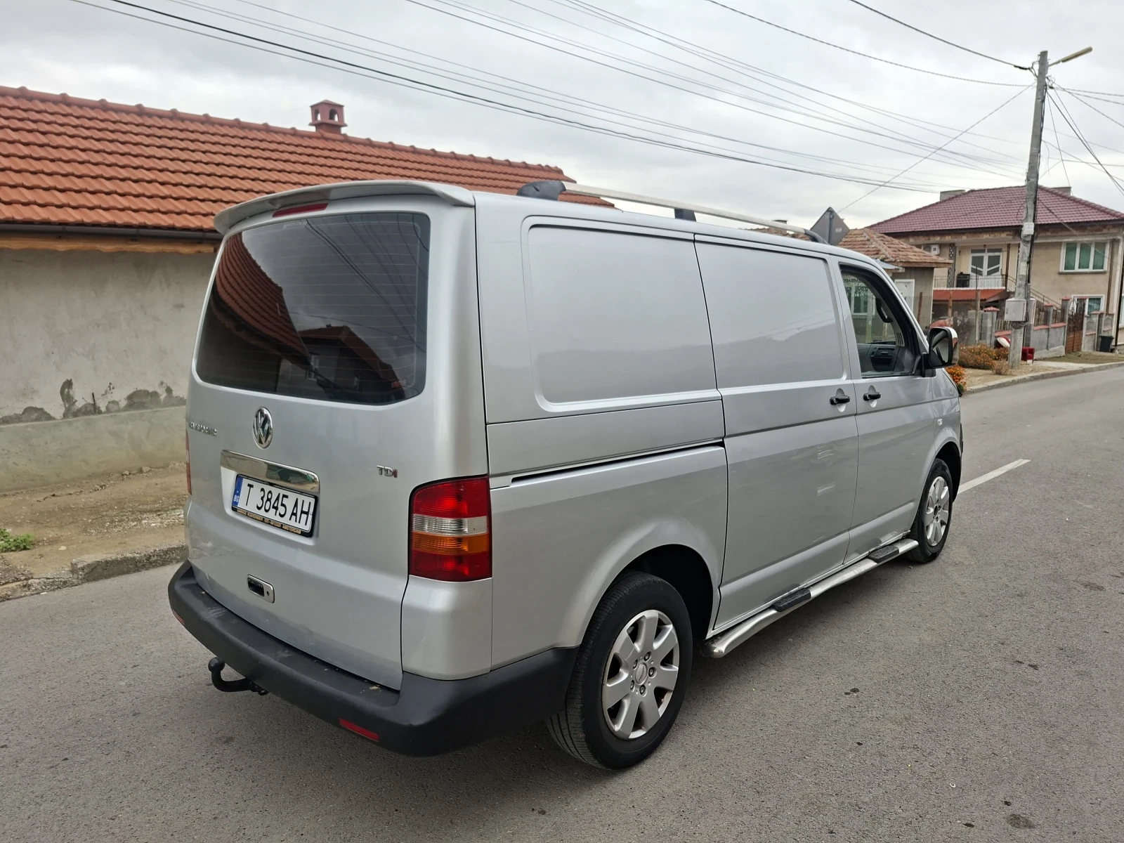 VW Transporter 1.9 TDI 105к.с, снимка 4 - Бусове и автобуси - 56261585
