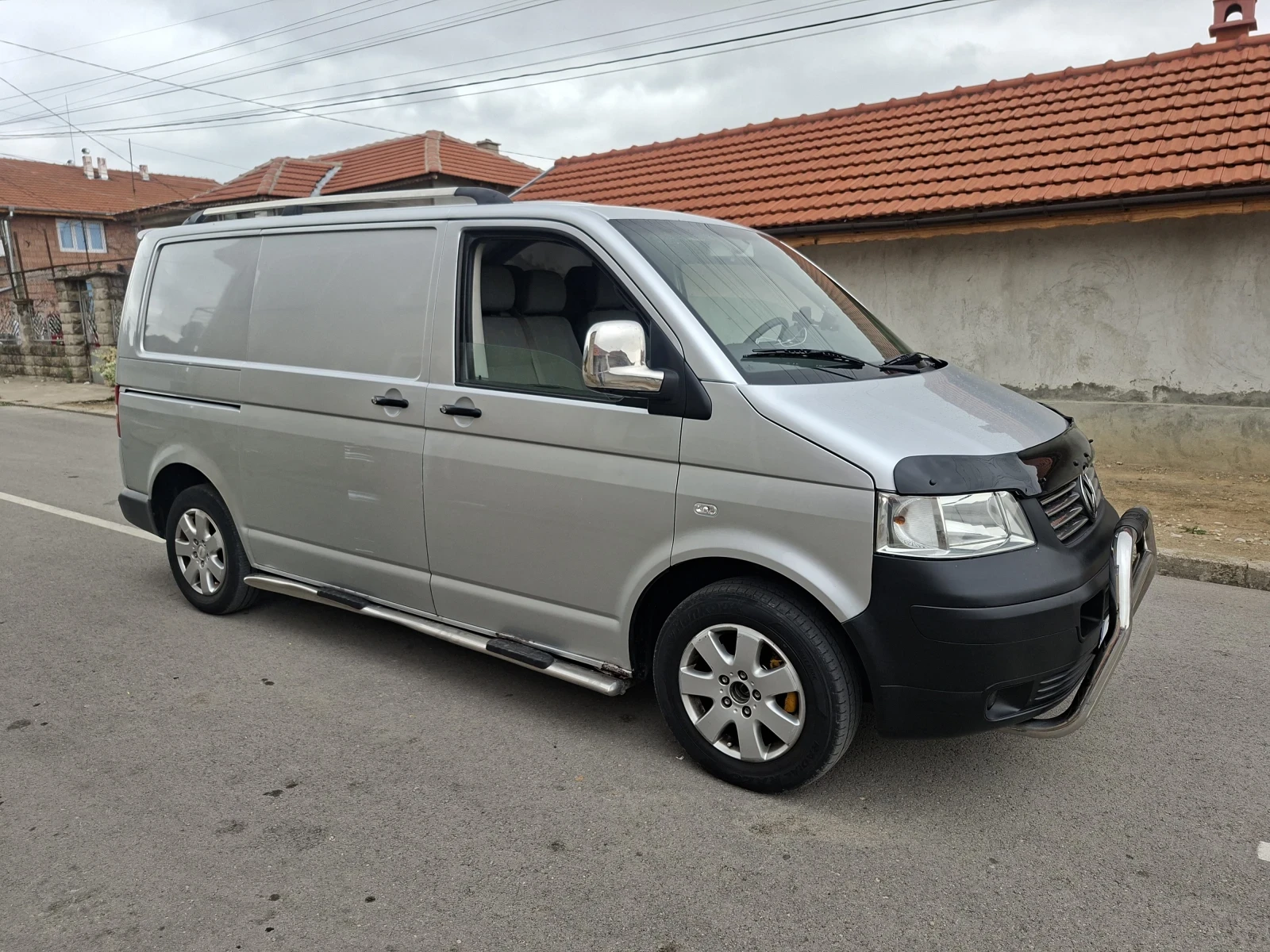 VW Transporter 1.9 TDI 105к.с, снимка 3 - Бусове и автобуси - 56261585