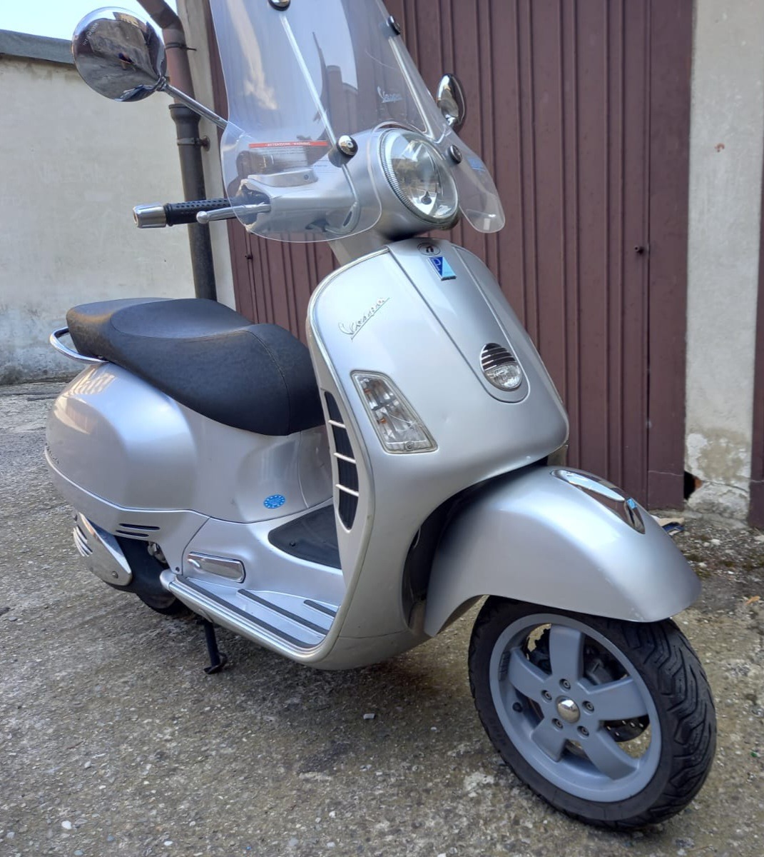 Vespa GTS 250ie - изображение 2