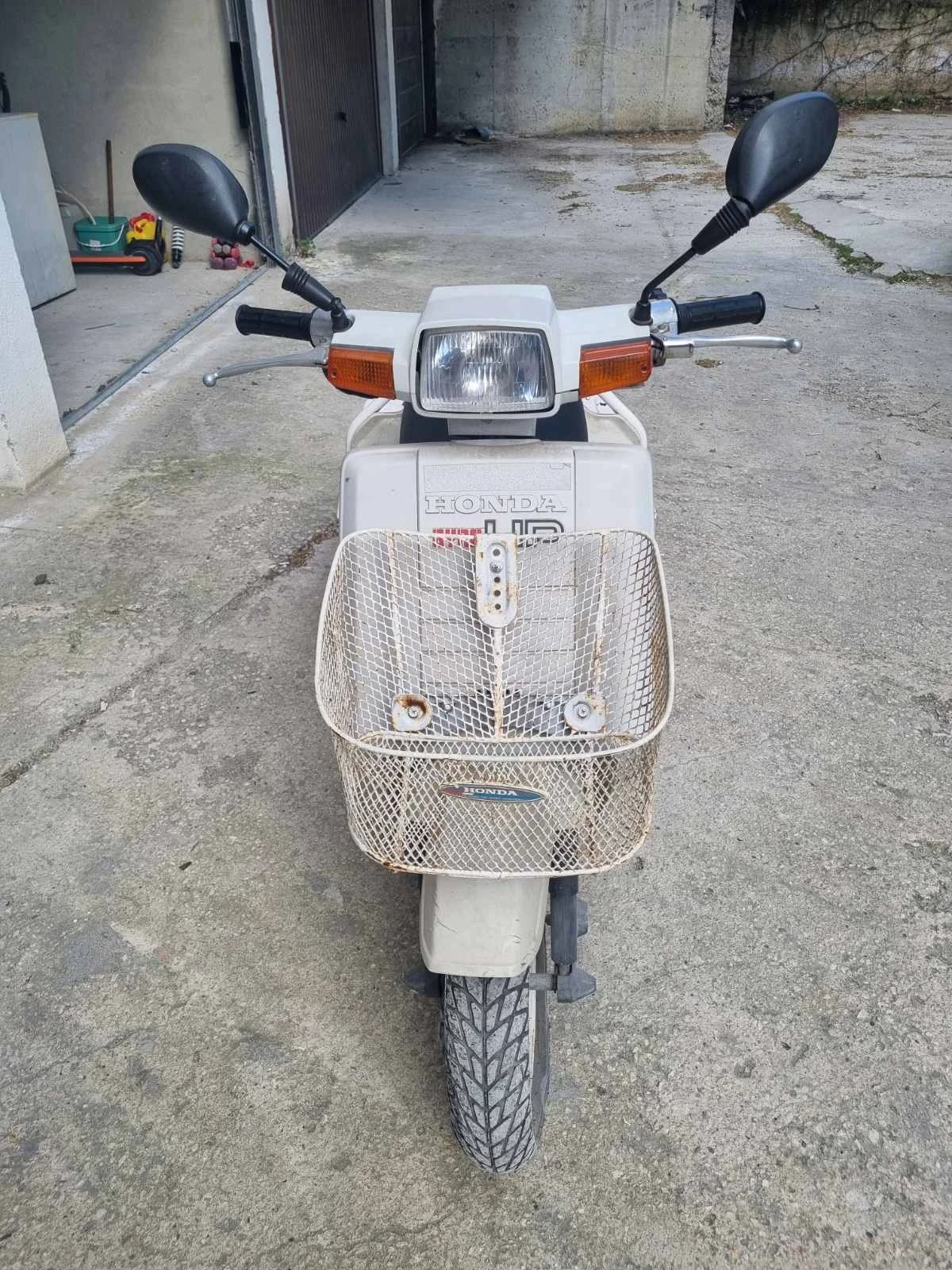 Honda Zoomer Електрически стартер, кош, контрол над стабилностт