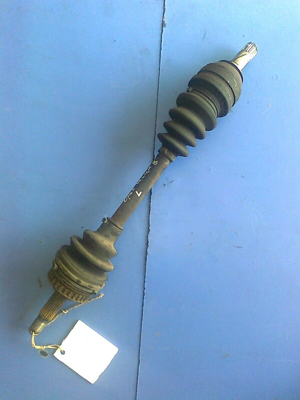 Полуоска за Опел Вектра Б 1.6 16В (лява)