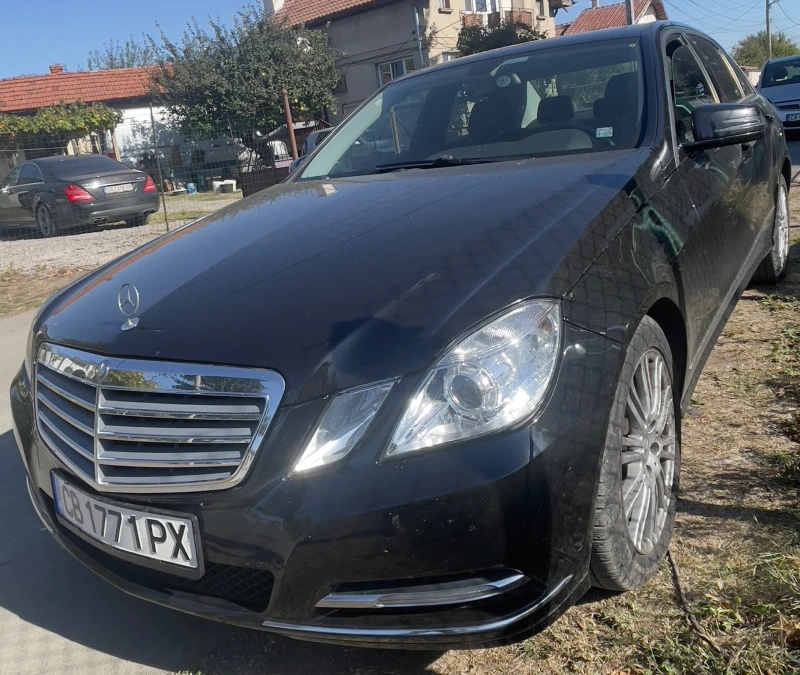 Mercedes-Benz E 220, снимка 4 - Автомобили и джипове - 46864802