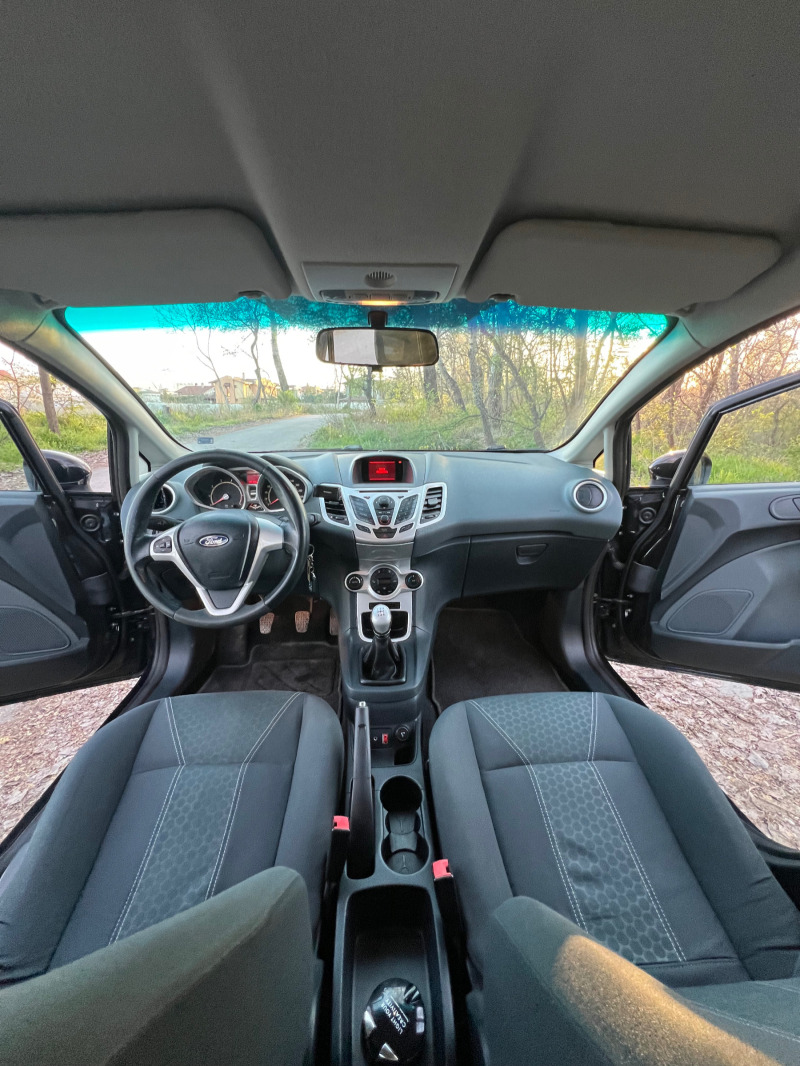 Ford Fiesta, снимка 6 - Автомобили и джипове - 45881231