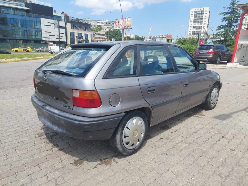 Opel Astra, снимка 7 - Автомобили и джипове - 46089602