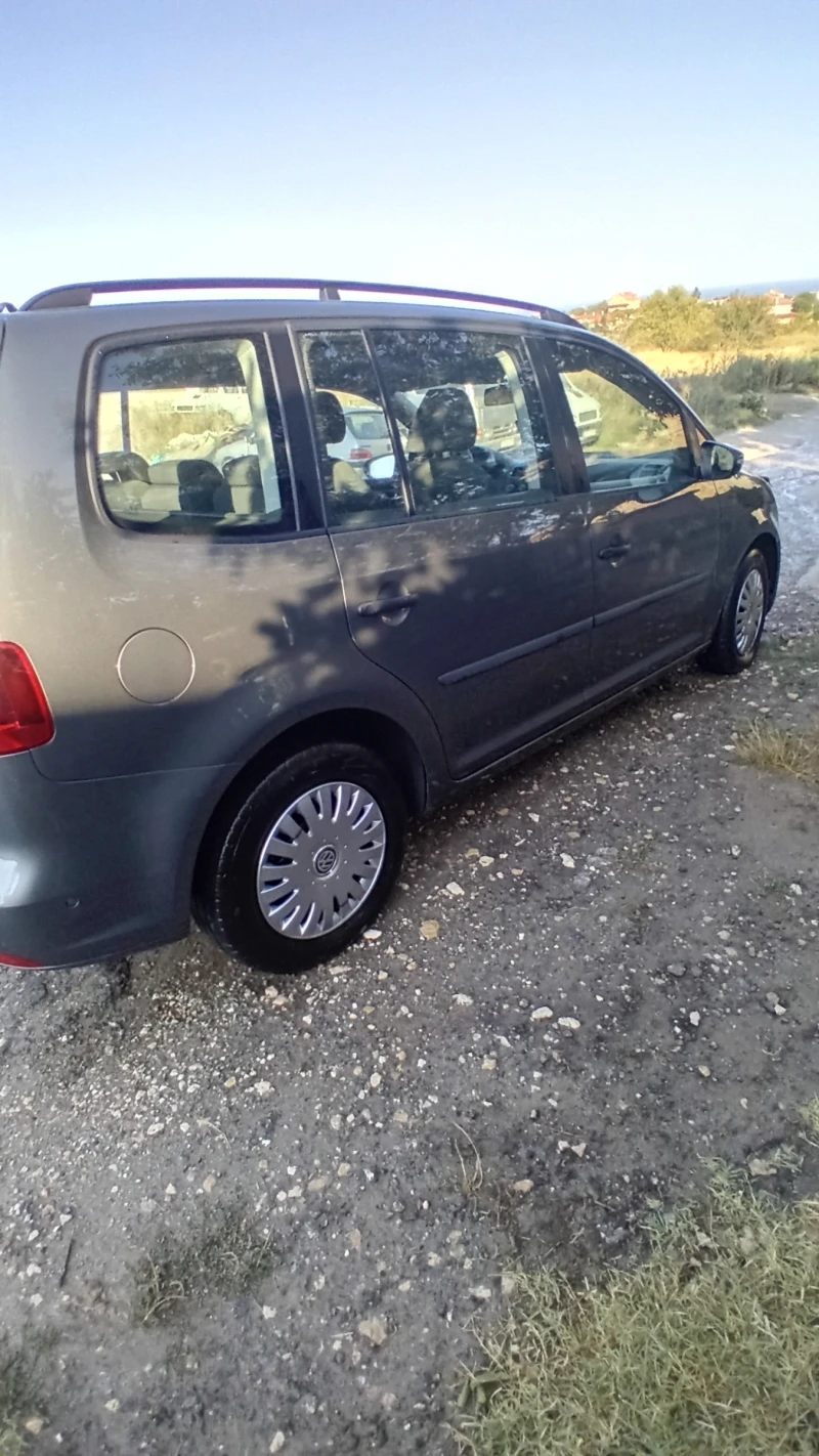 VW Touran, снимка 6 - Автомобили и джипове - 47073140