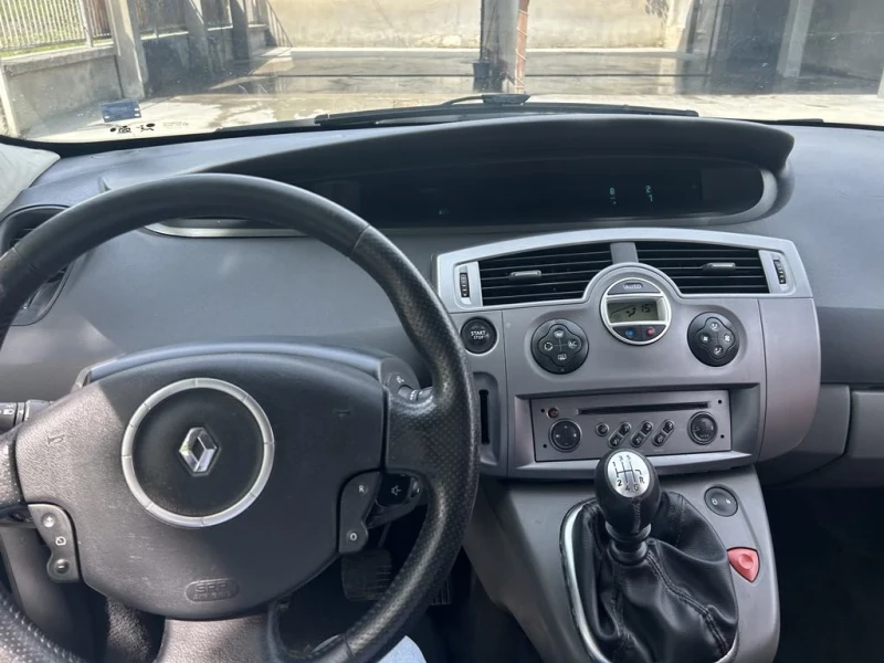 Renault Scenic, снимка 5 - Автомобили и джипове - 48592409