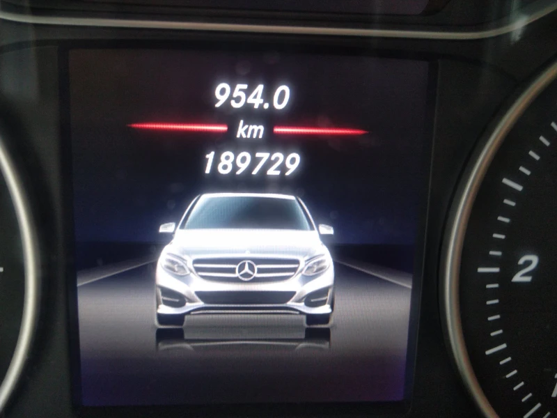 Mercedes-Benz B 180 CDi, снимка 13 - Автомобили и джипове - 51207644