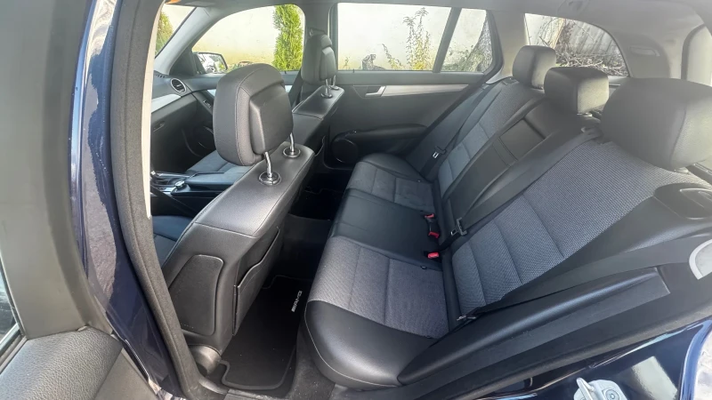 Mercedes-Benz C 300 4MATIC, FACELIFT, 231HP, FULL, TOP, снимка 8 - Автомобили и джипове - 52619236