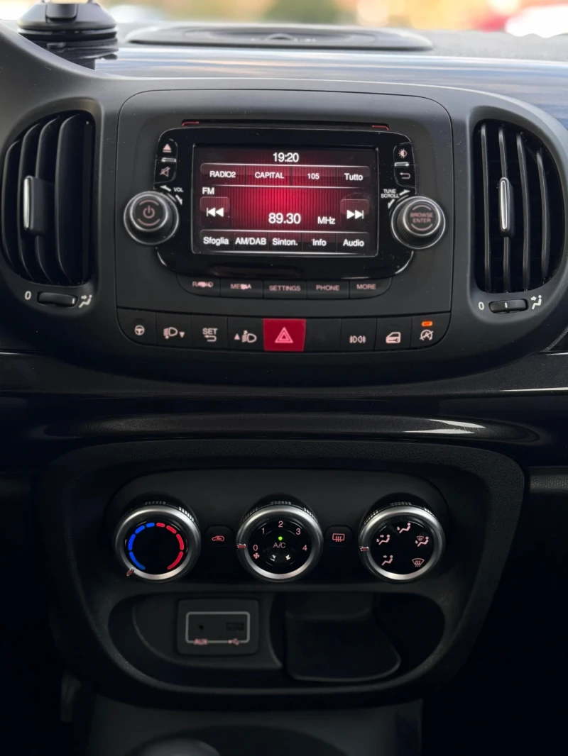 Fiat 500L 1.3Multijet 2015 Euro5B, снимка 11 - Автомобили и джипове - 52767797