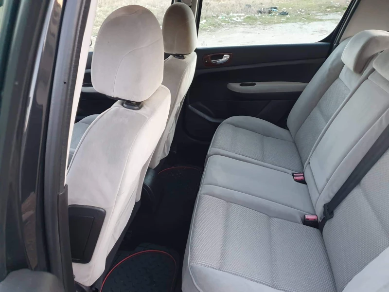 Peugeot 307 1.6 GAS, снимка 9 - Автомобили и джипове - 53064814