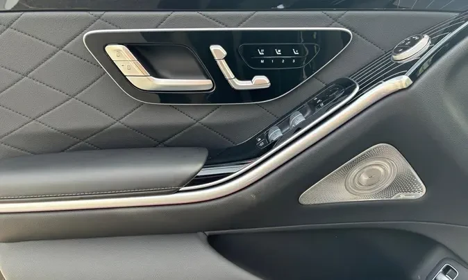 Mercedes-Benz S 580 Long 4Matic = AMG Line = Гаранция, снимка 6 - Автомобили и джипове - 53798880