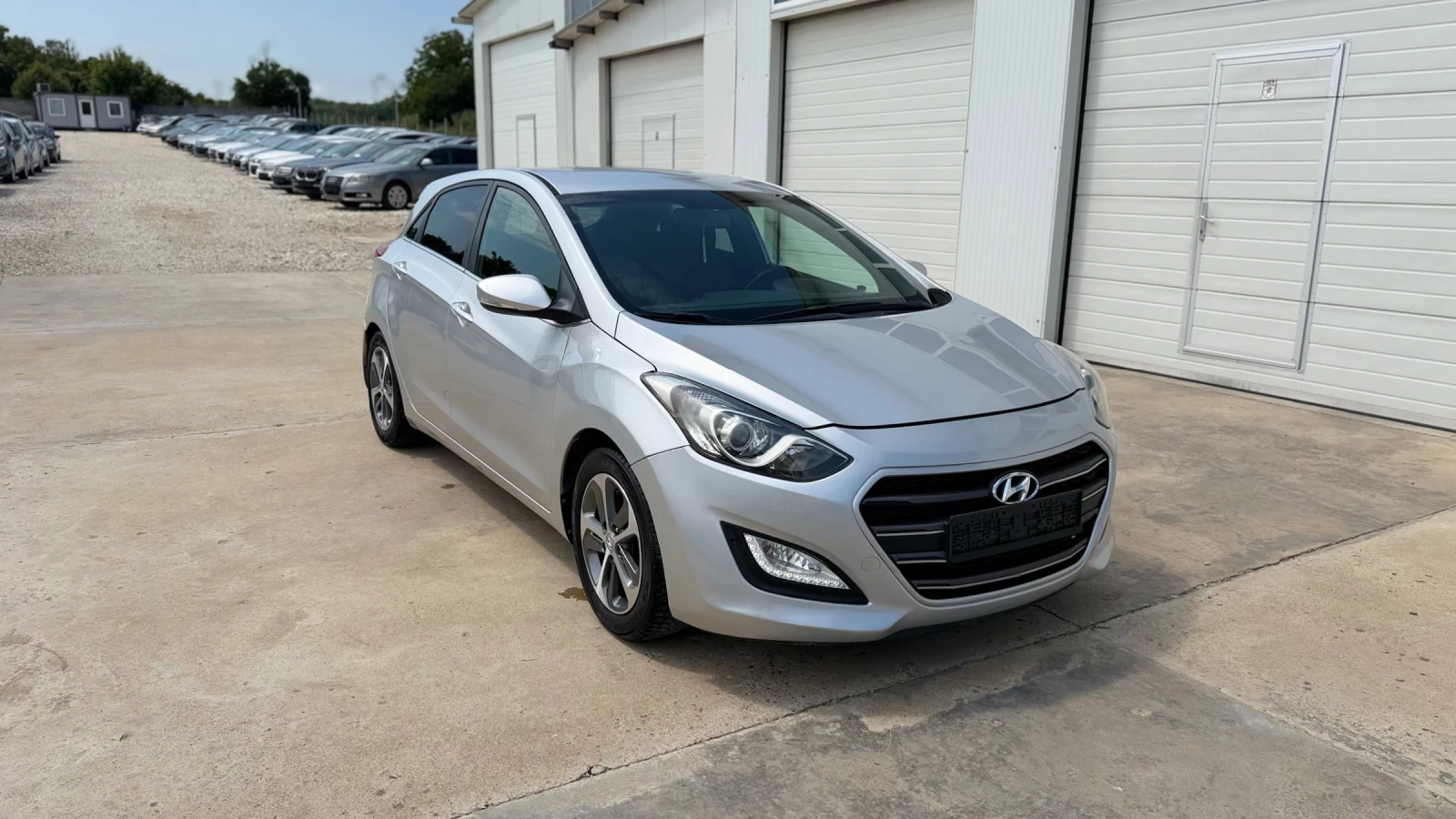 Hyundai I30 1.6crdi * Navi* * Nova* UNIKAT* , снимка 11 - Автомобили и джипове - 39666832