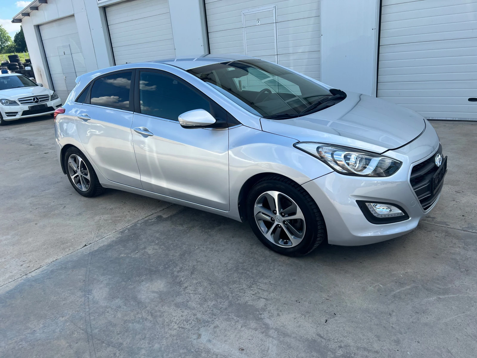 Hyundai I30 1.6crdi * Navi* * Nova* UNIKAT*  | Mobile.bg   13