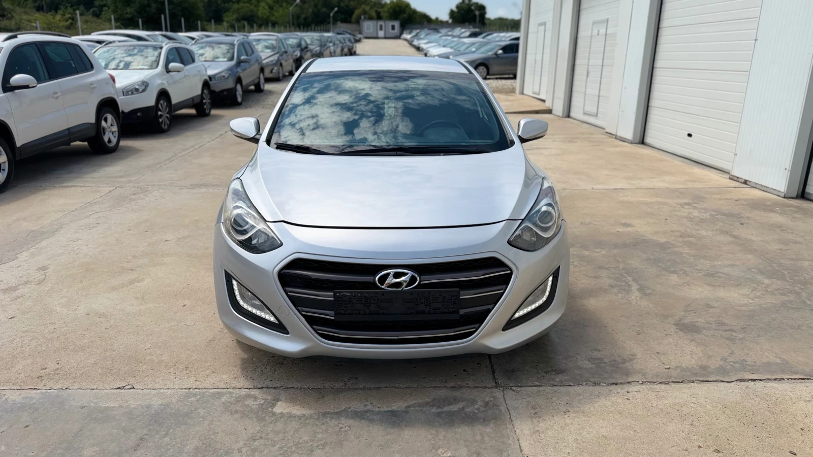 Hyundai I30 1.6crdi * Navi* * Nova* UNIKAT* , снимка 10 - Автомобили и джипове - 39666832