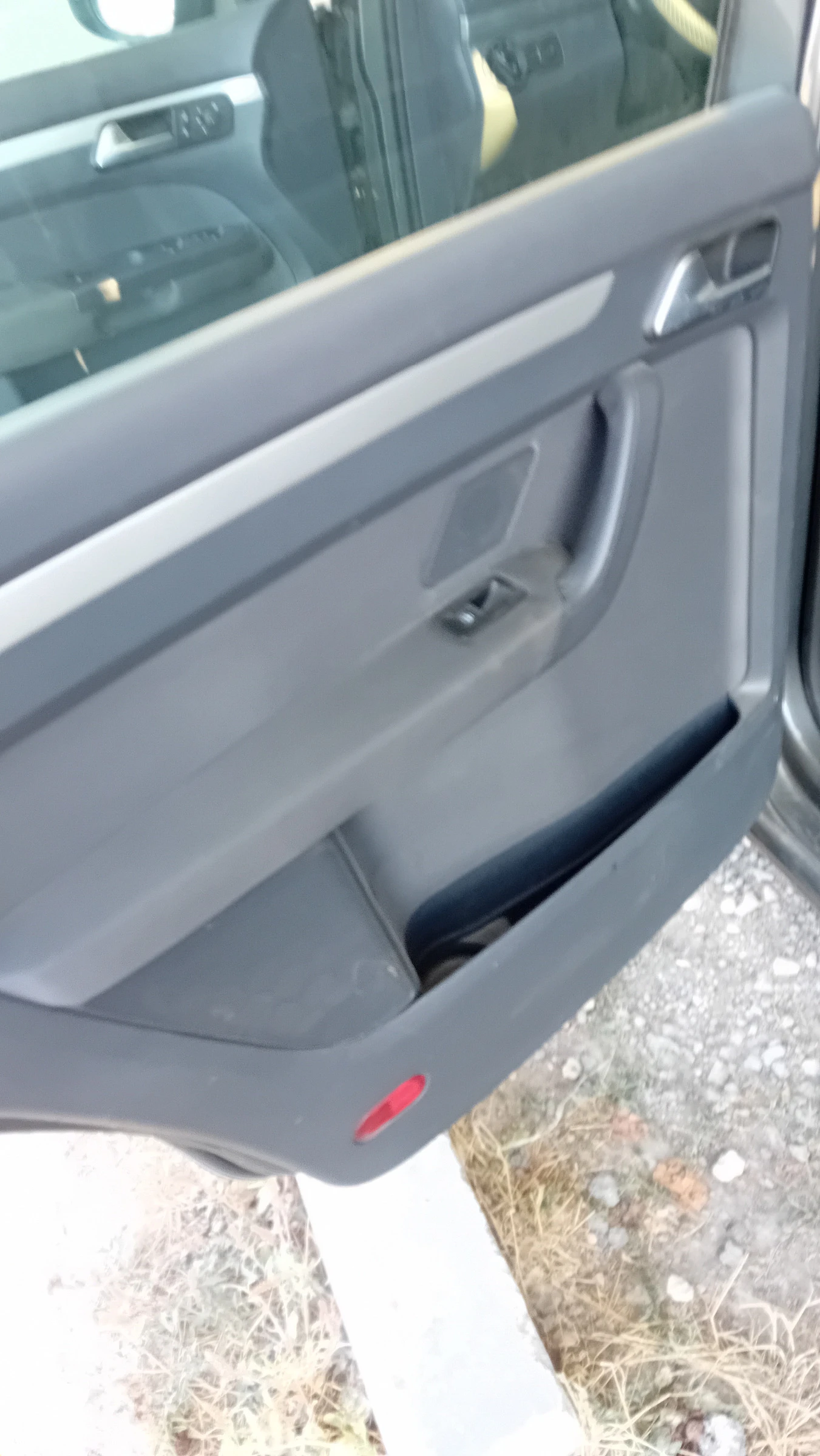 VW Touran, снимка 16 - Автомобили и джипове - 53293954