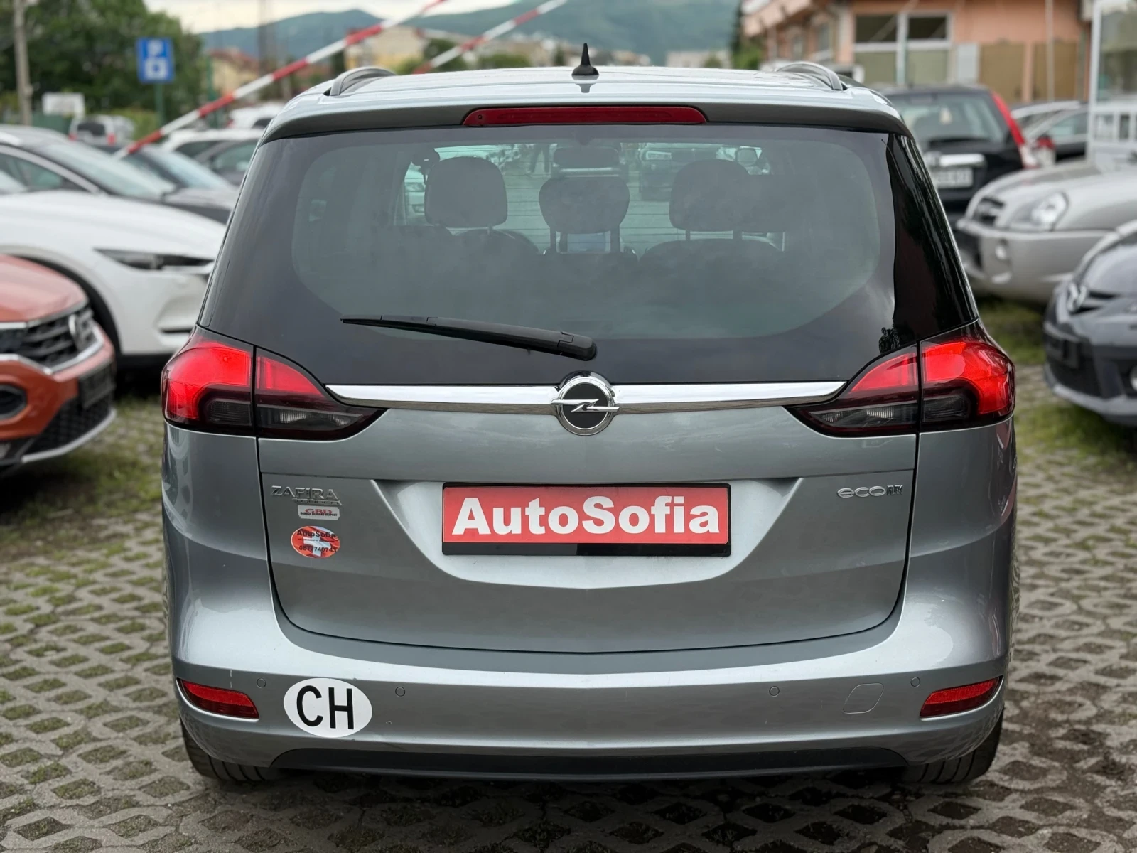 Opel Zafira 1.4i-140К.С/ИЗПЪЛНЕНИЕ - БИЗНЕС КЛАС/РЕКАРО / НАВИ - изображение 5