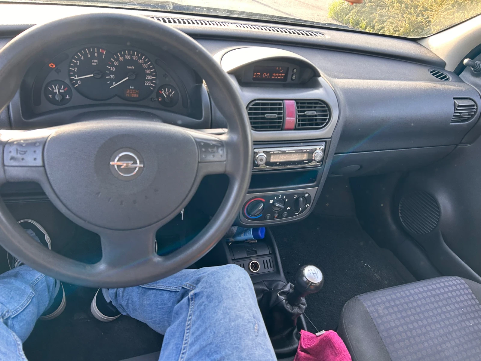 Opel Corsa  - изображение 10