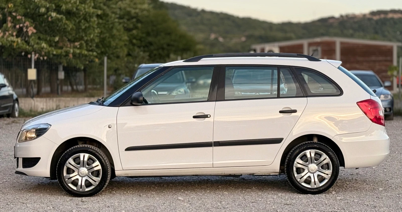 Skoda Fabia 1.2i 70кс * Климатик*  - изображение 6
