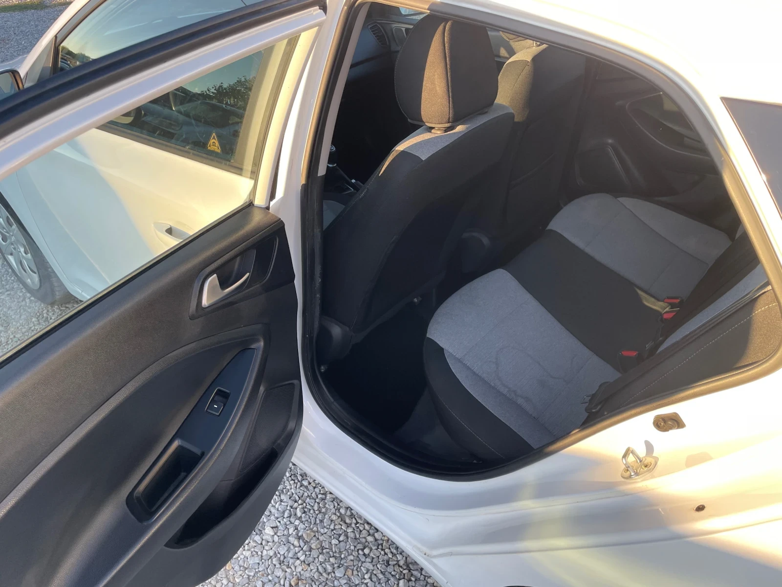 Hyundai I20 1.2i - изображение 10