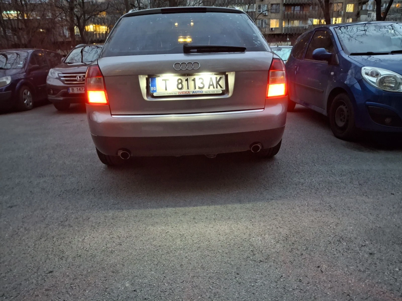 Audi A4 1, 8 Турбо BFB, снимка 17 - Автомобили и джипове - 52870316