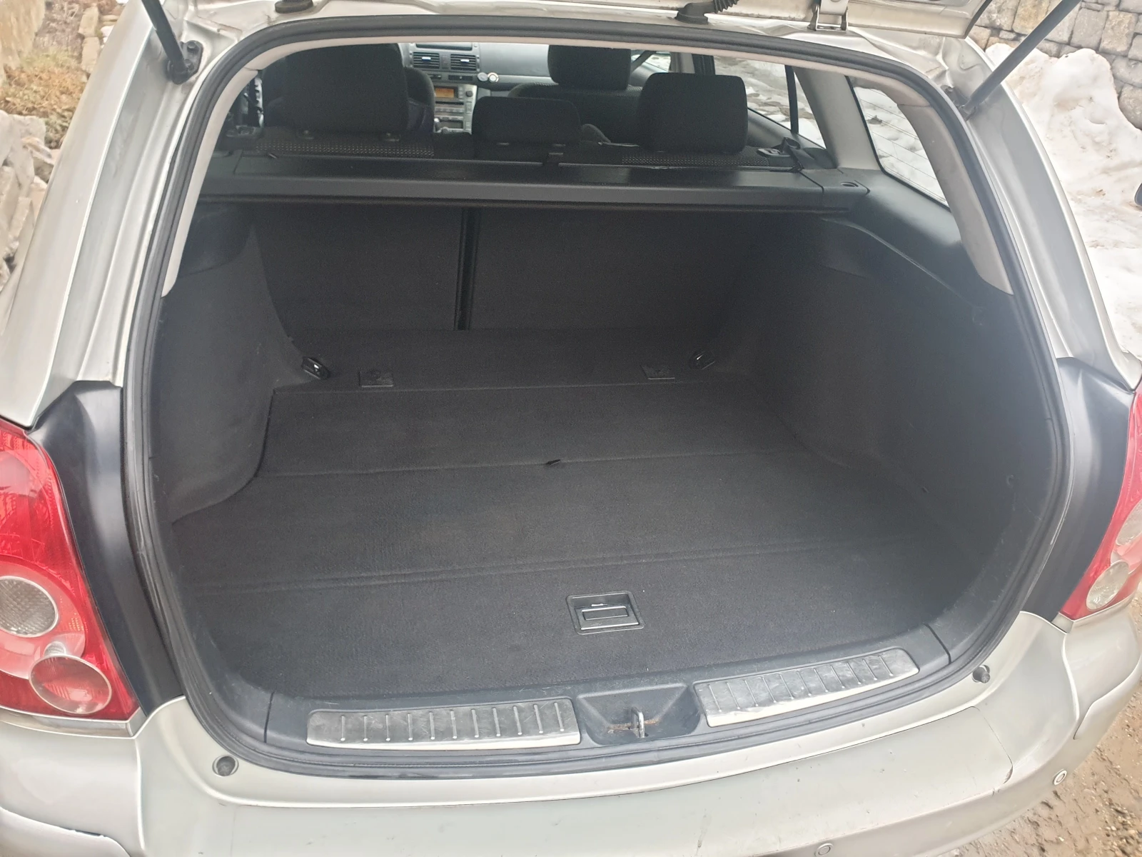 Toyota Avensis | Mobile.bg � ����������� 15